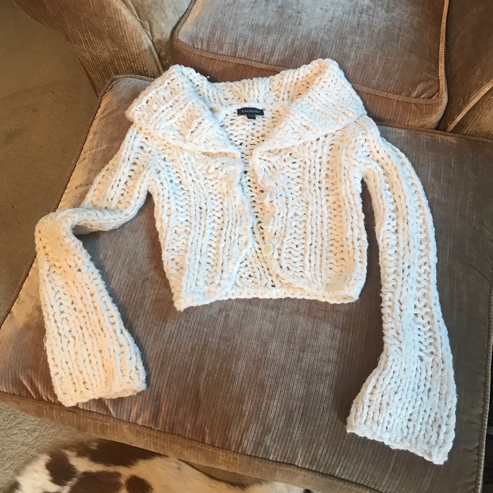 BEBE CROPPED CARDIGAN SWEATER